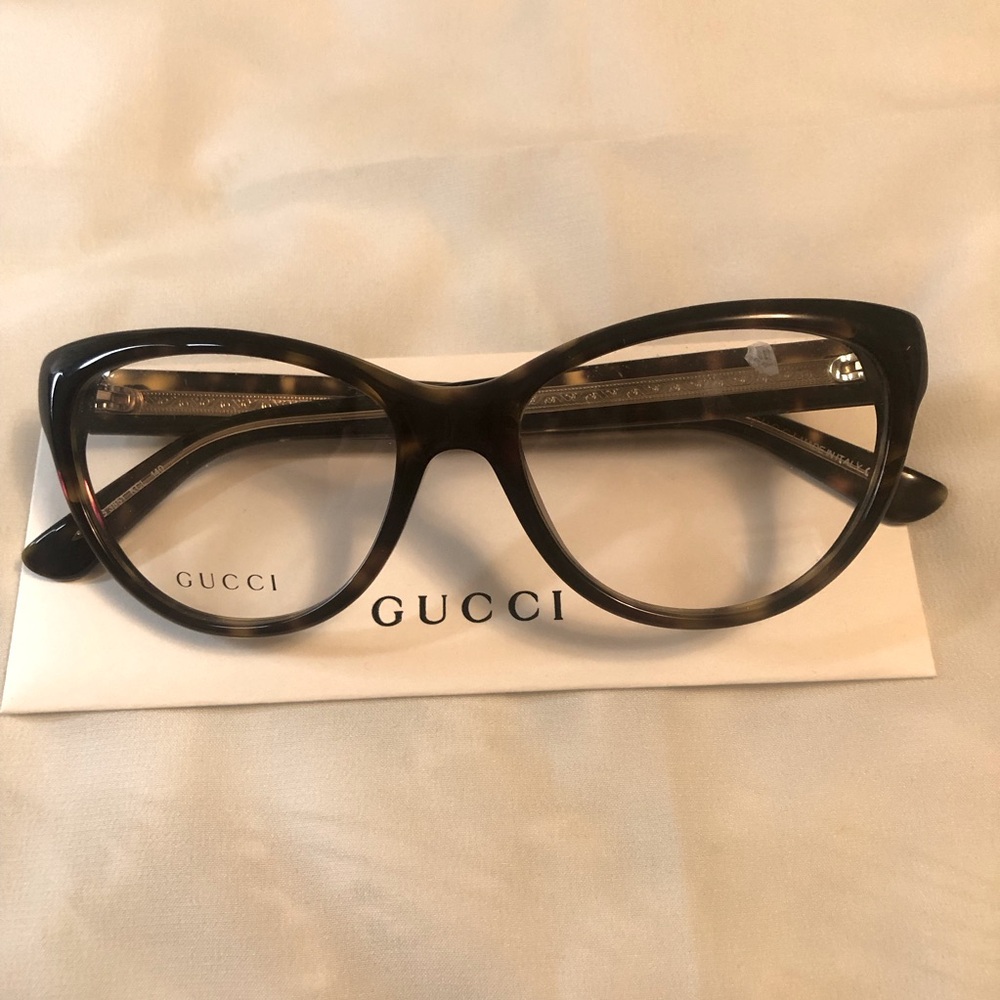 Gucci cat eye glasses for women